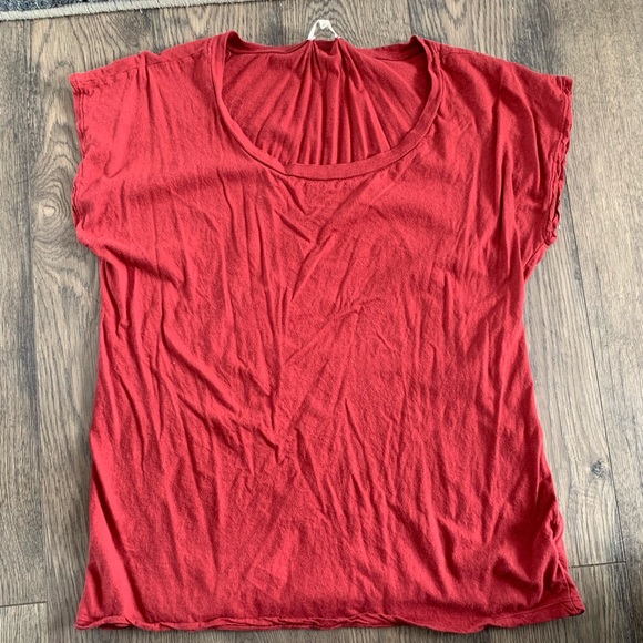 Truly Madly Deeply Tops - Urban outfitters red t shirt